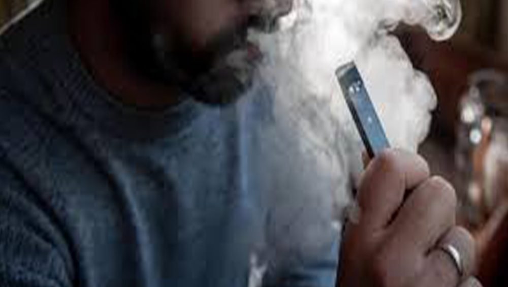 Potenzielle Gesundheitsrisiken der Inhaltsstoffe von E - Zigaretten, insbesondere Nikotin und andere Bestandteile